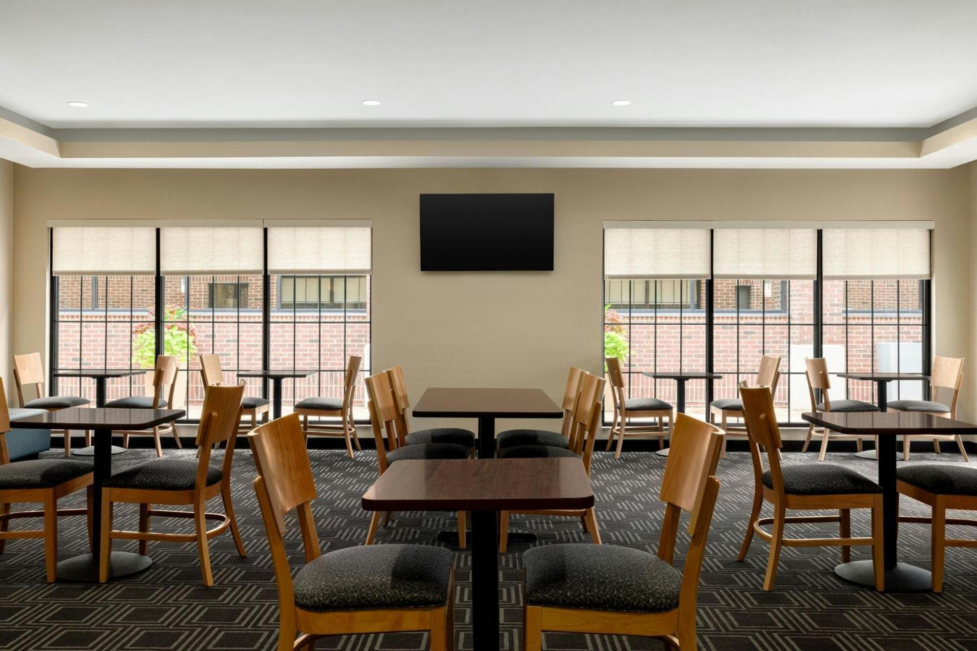 Towneplace Suites By Marriott Williamsport Ngoại thất bức ảnh